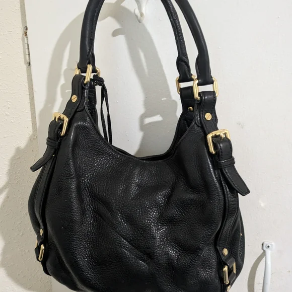 Michael Kors Black Leather Shoulder Bag with Gold Accents - Picture 5 of 14